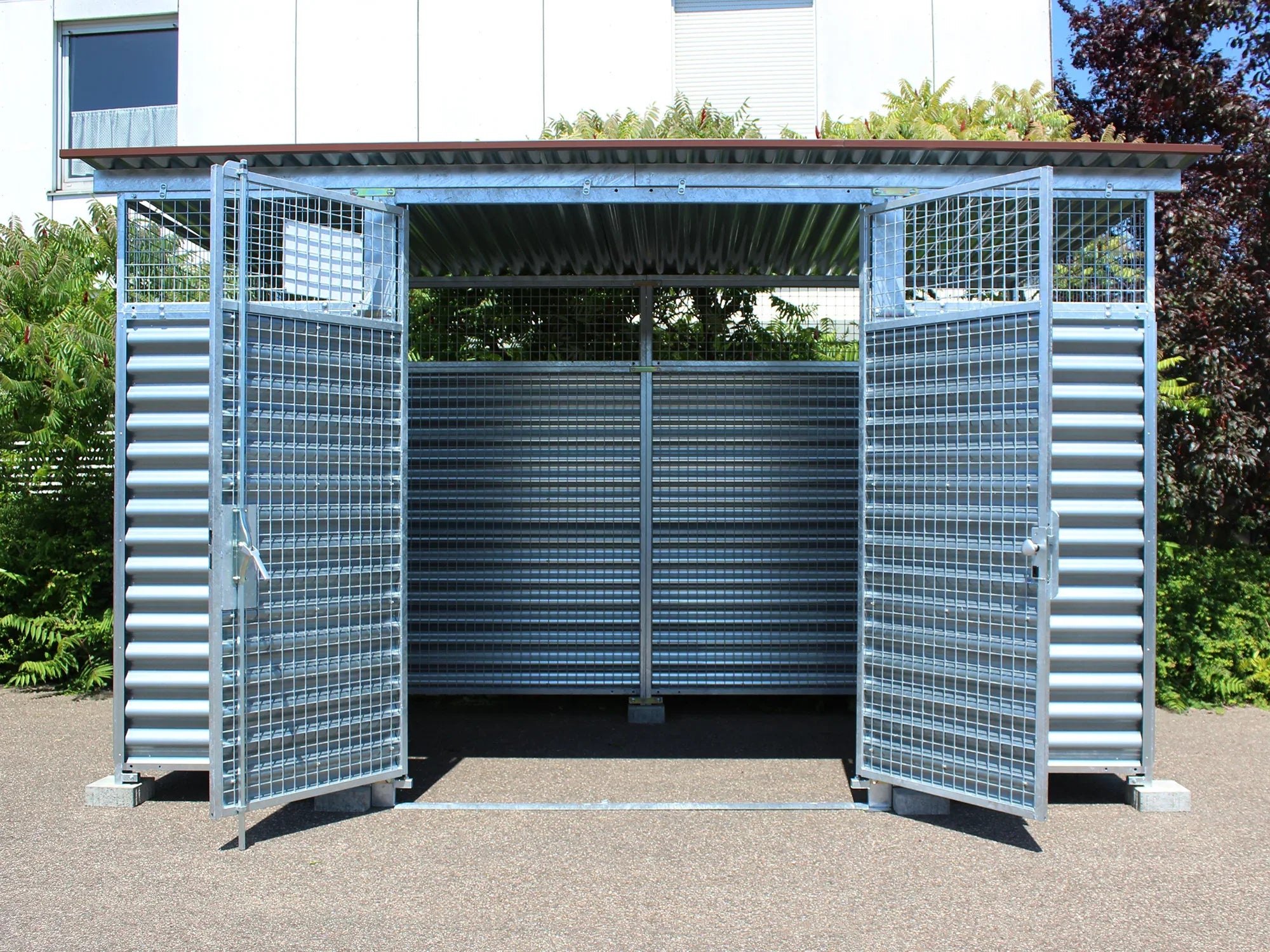 Gasflaschencontainer mit zweiflügliger Türe Höhe 2,37 m