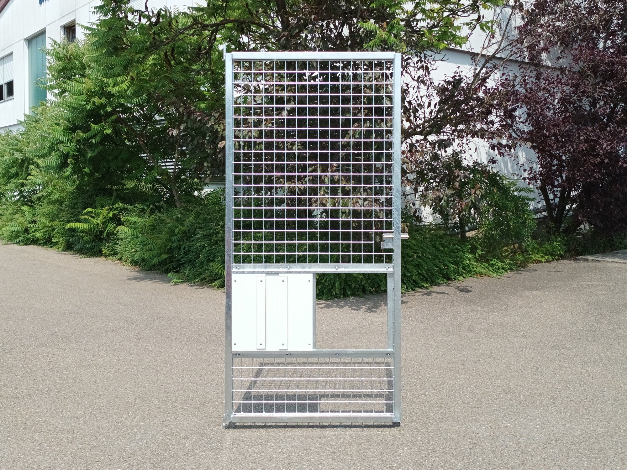 Stahltüre für Hundezwinger mit Schiebetür für Hunde