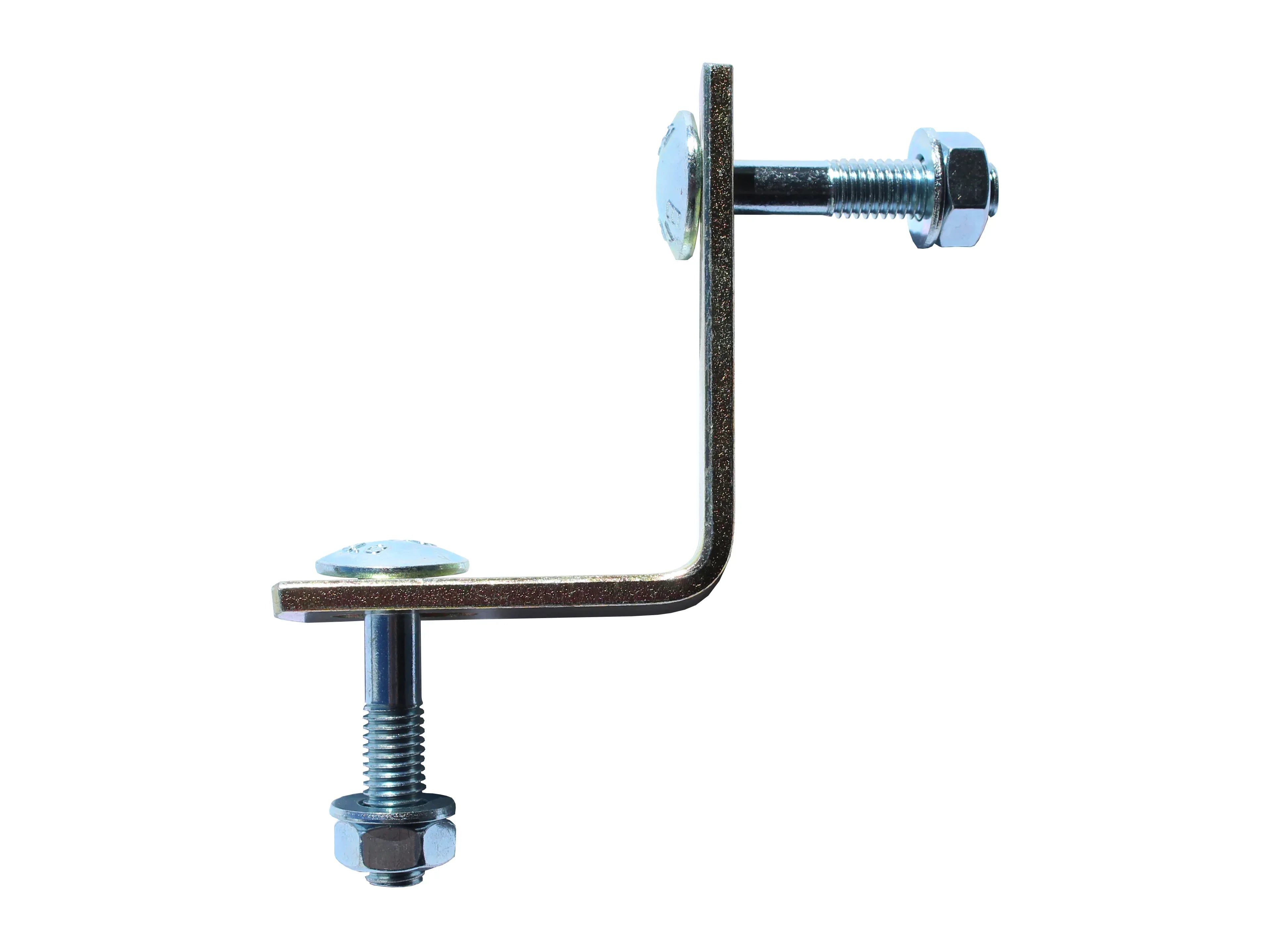 verzinkte Verbindungwinkel für unsere Zwingerelemente