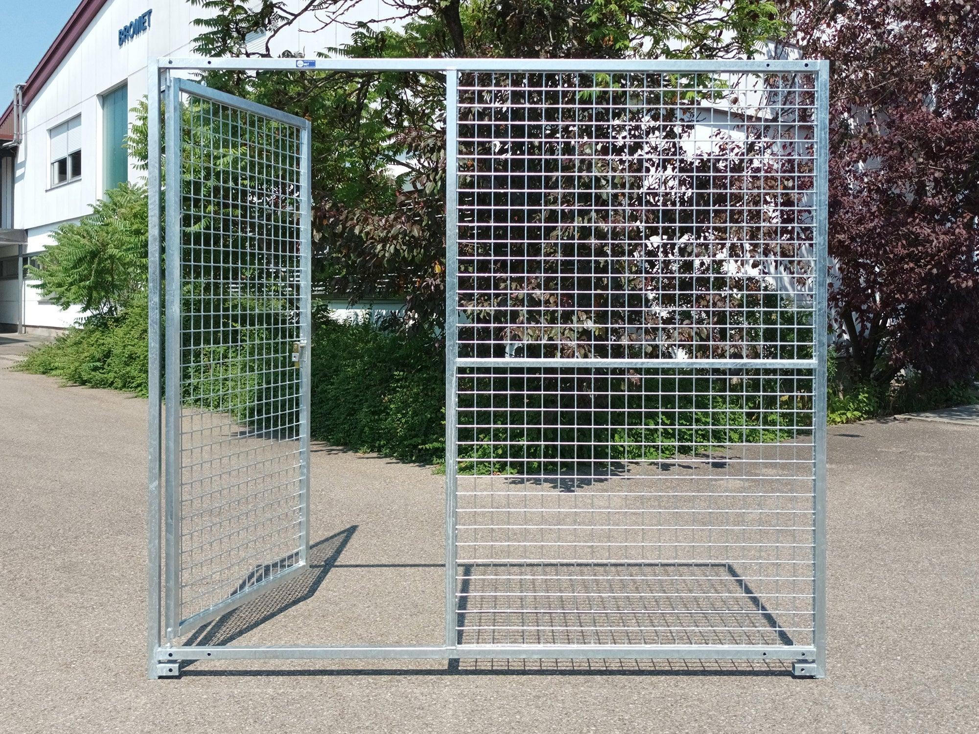 Gitterelement mit Türe nach innen öffnend verzinkt und für Hunde geeignet