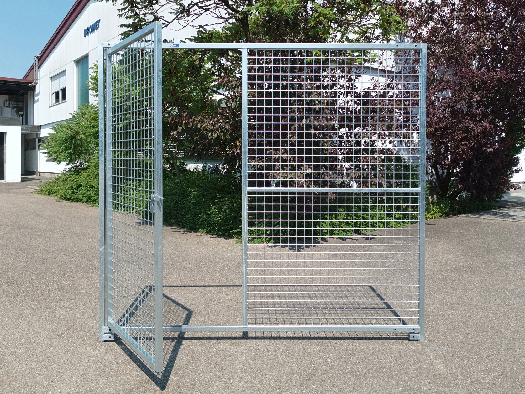 Zaunelement mit Türe nach außen öffnend breite 2 m