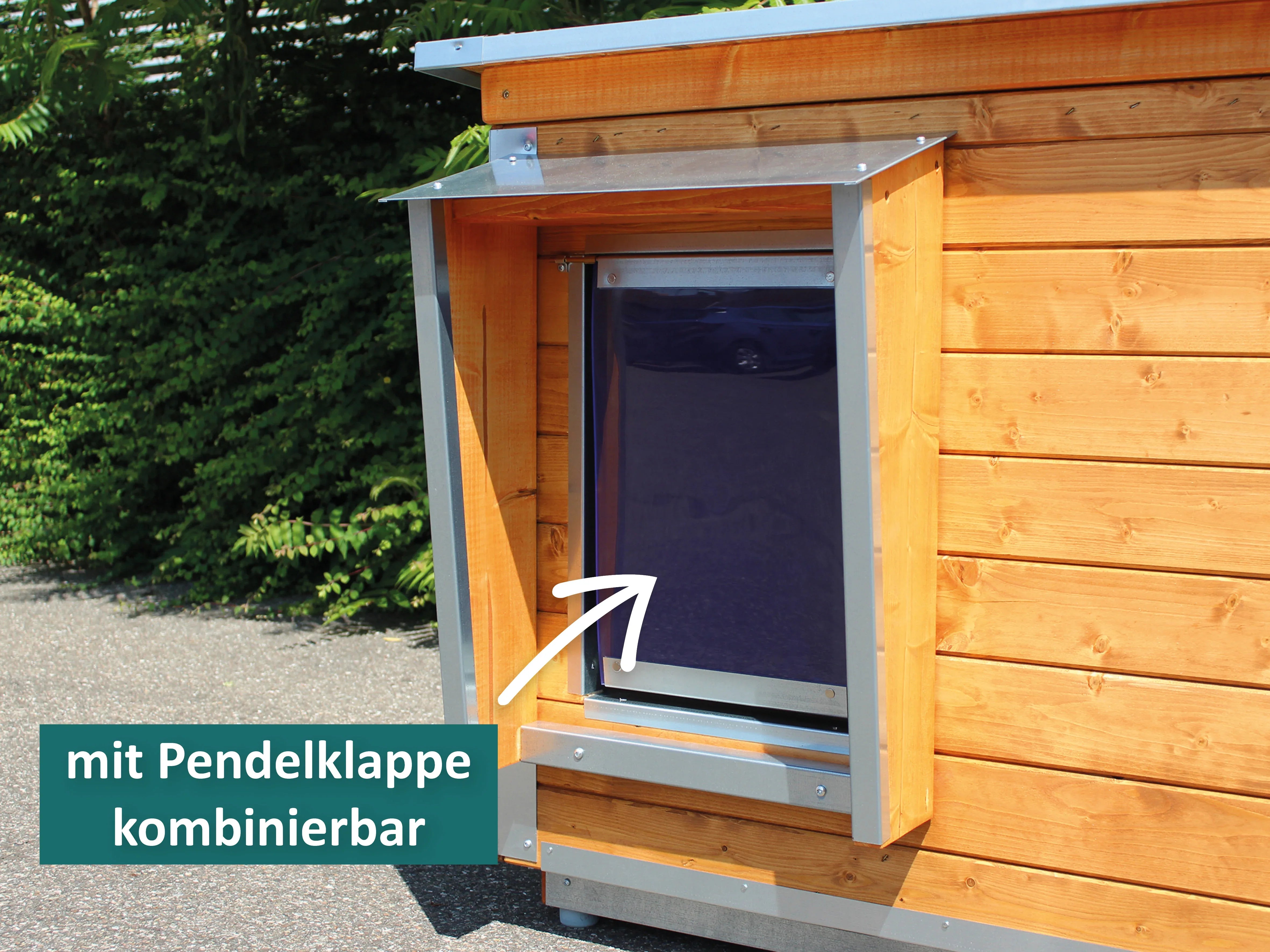 Hundehütte mit geschütztem Eingang durch eine Pendelklappe