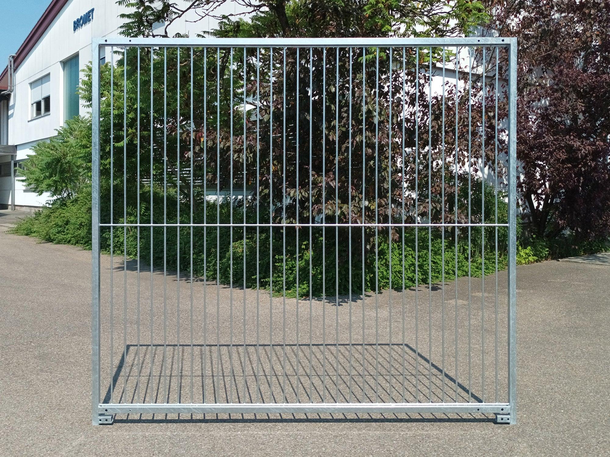 Stabelement mit einem 4-Kantrohrrahmen und eingeschweißter Stabmatte