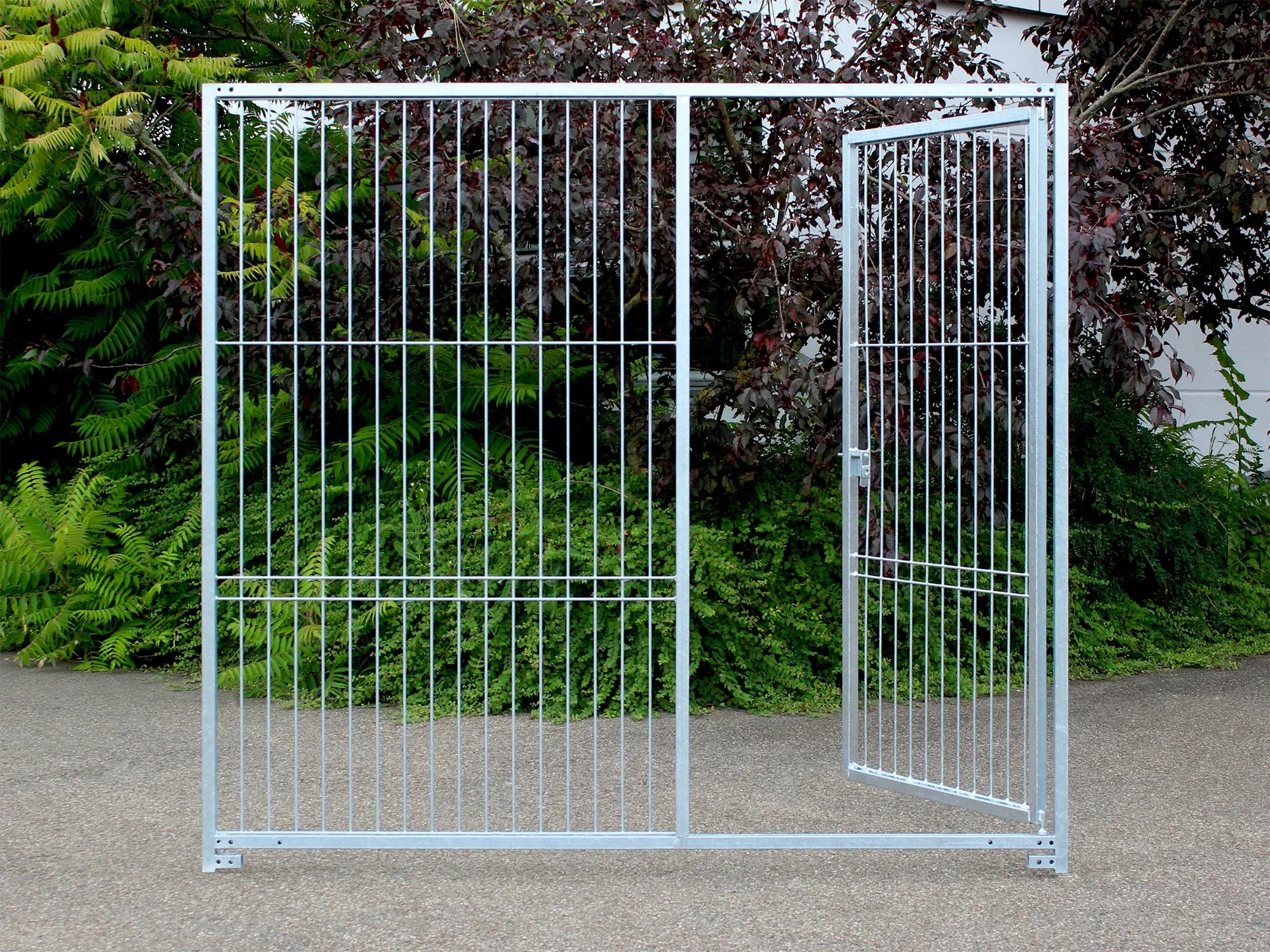 Stabelement 2 Meter breit mit Türe nach rechts innen geöffnet