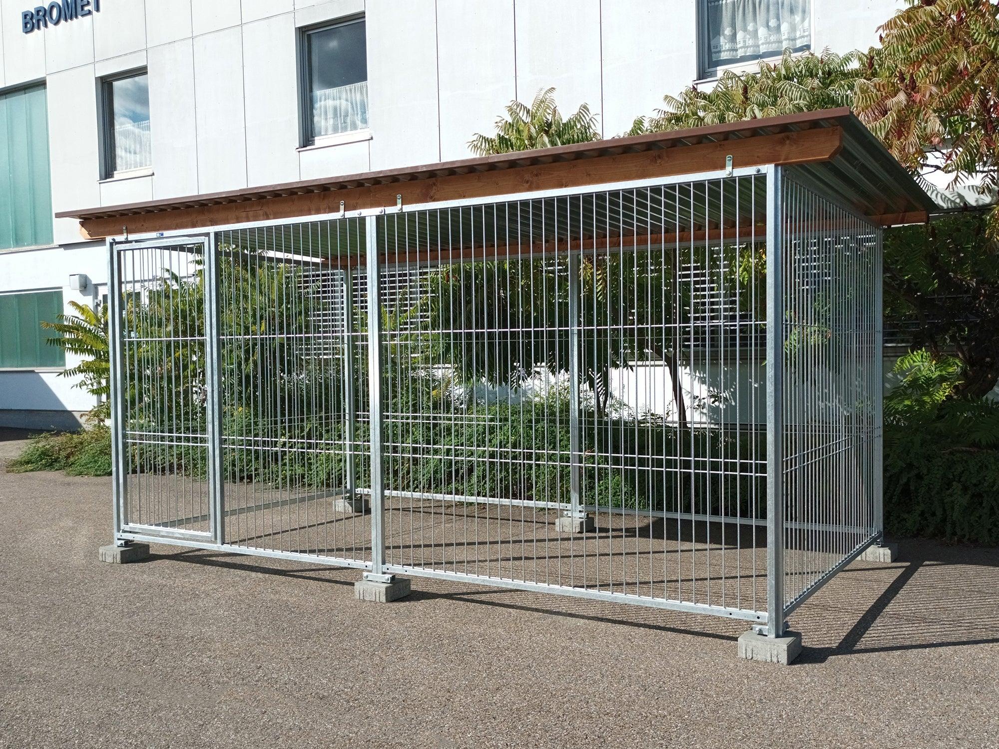 Hundezwinger aus verzinktem Stahl mit Dach