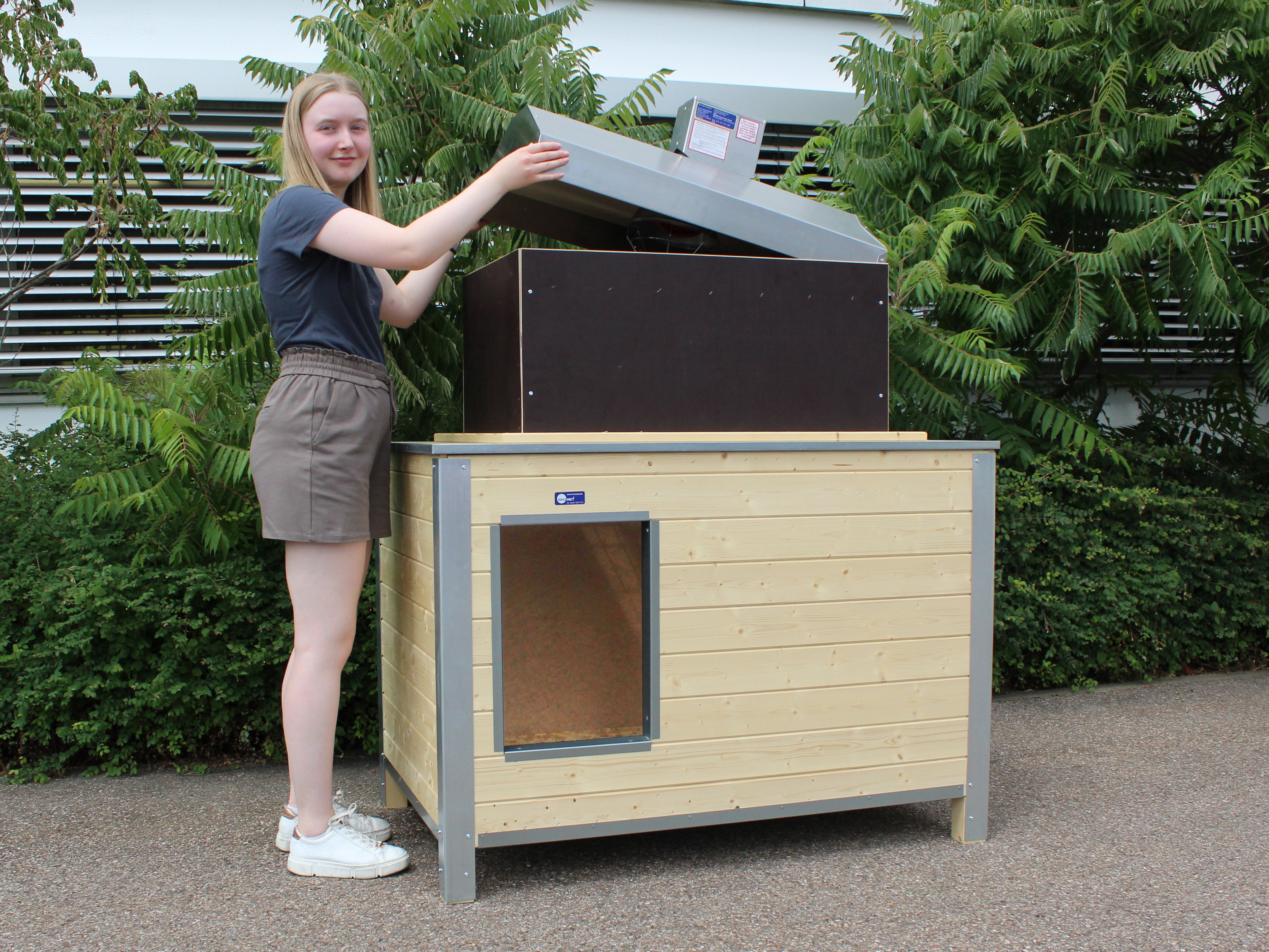 Hundehütte mit Heizung und abnehmbaren Dach