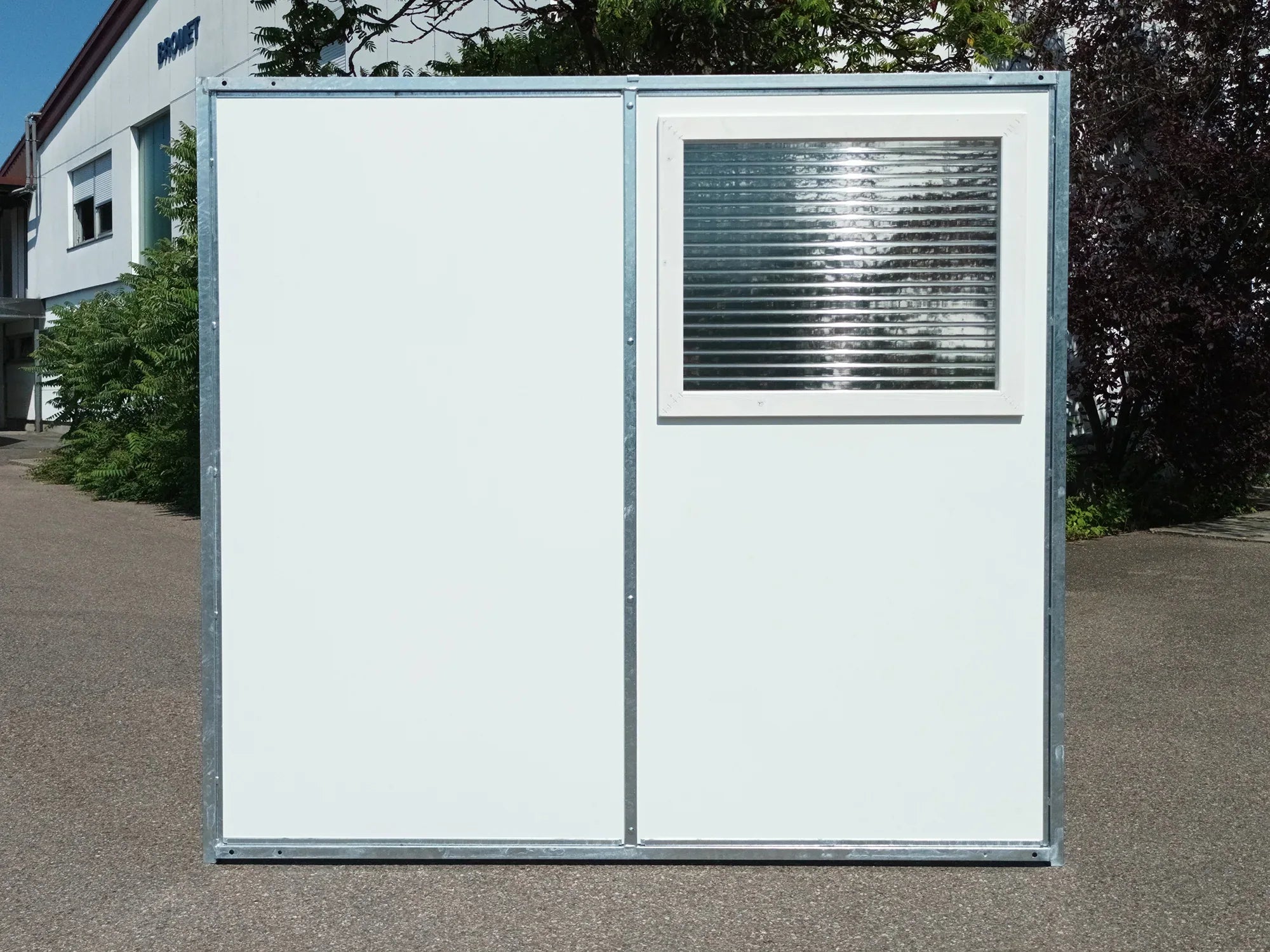 Outdoor-Wand 2 m breit mit Fenster