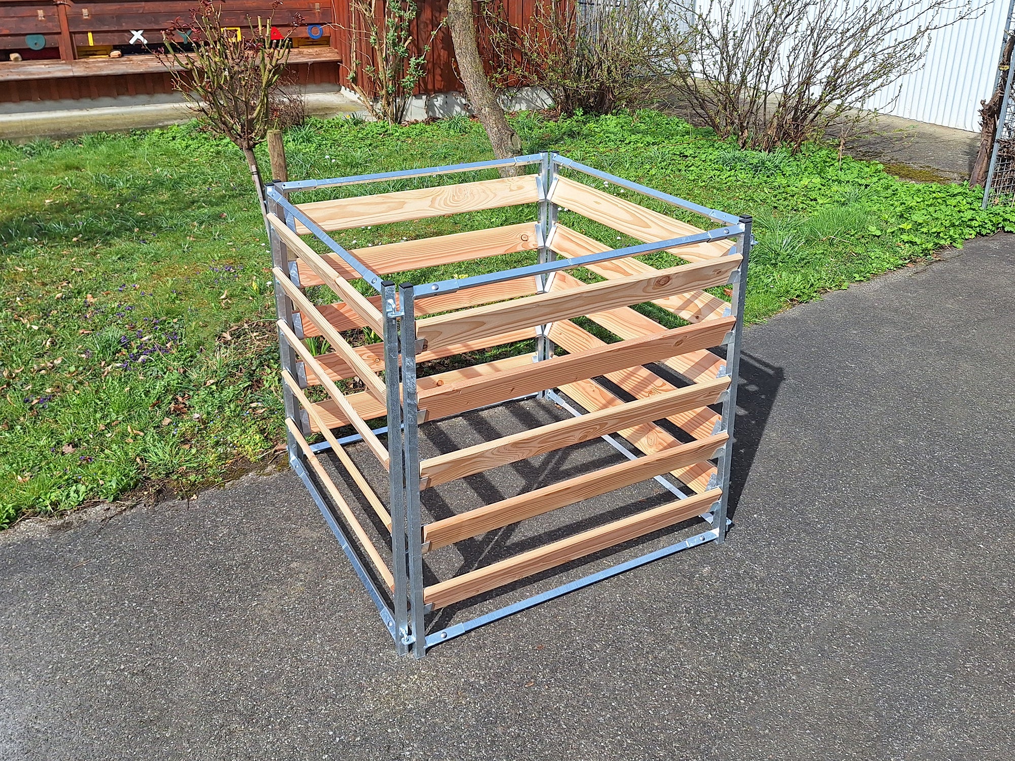 Komposter mit naturbelassenem Holz 1 x 1 m